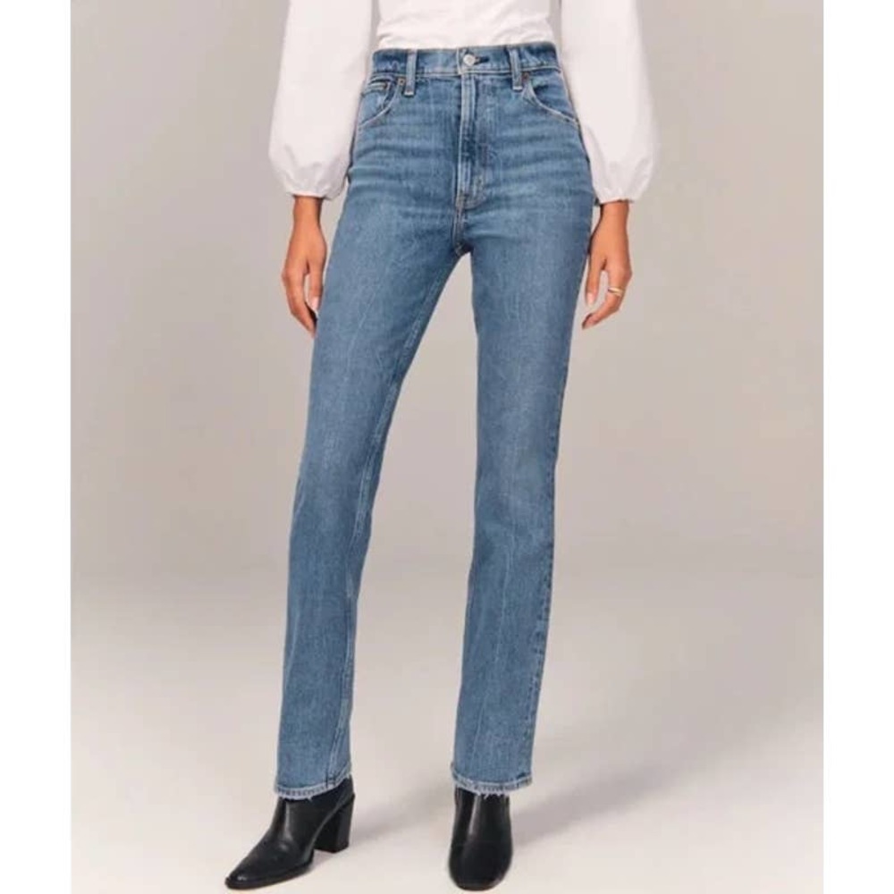 Abercrombie & Fitch 70's Vintage Flare Ultra High Rise Jeans Medium Wash 27/4L